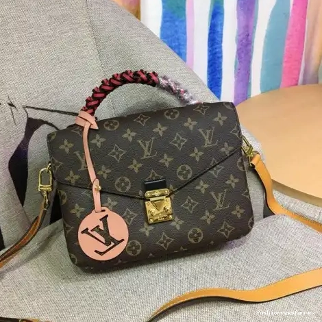 Fashionrep Bags 19B570297 LV 0617